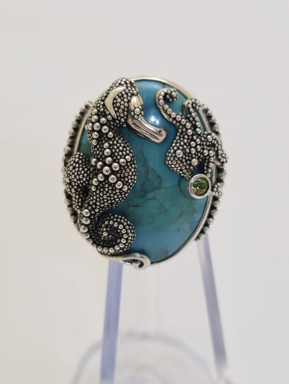 Sajen Turquoise Cabochon Seahorse/Octopus Ring - Peridot Accent.